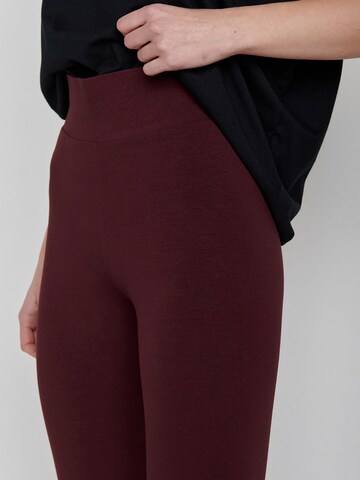 GREENBOMB Skinny Leggings in Red