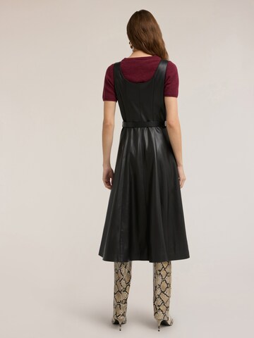 MOTIVI Dress in Black