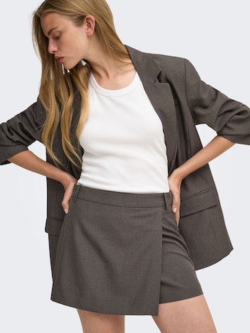 Jupe 'ONLLINDA' ONLY en gris : devant