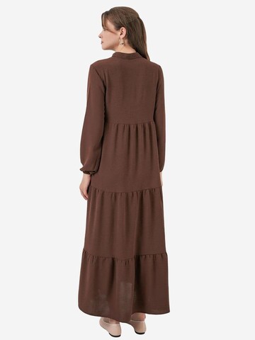 Robe Bigdart en marron