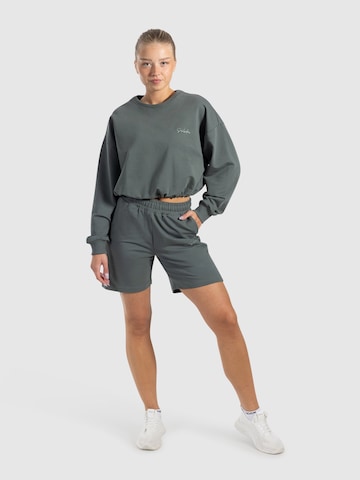 Smilodox Loosefit Sportbroek ' Nurya ' in Groen
