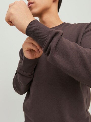 JACK & JONES Sweatshirt 'Star' in Braun