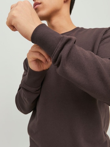 JACK & JONES Sweatshirt 'Star' in Braun