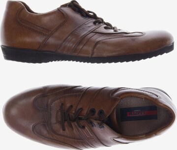 LLOYD Flats & Loafers in 40 in Brown: front