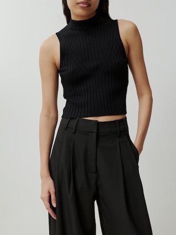 EDITED Knitted top 'Lynara' in Black: front