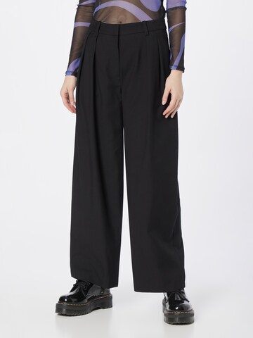 Wide leg Pantaloni con pieghe 'Hazel' di WEEKDAY in nero: frontale