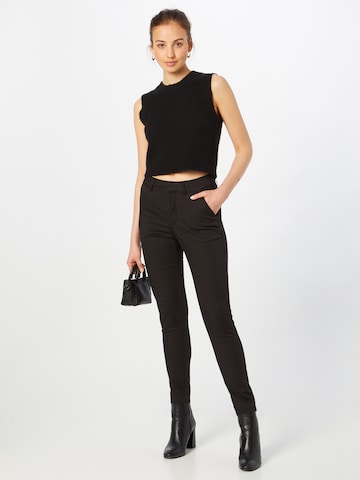 Coupe slim Pantalon chino 'Lea' Kaffe en noir