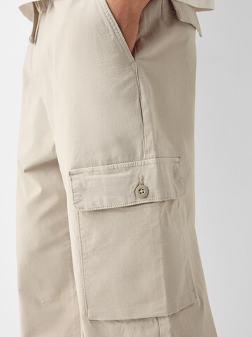 Bershka Loose fit Cargo Pants in Beige