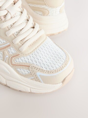 Next Σνίκερ σε μπεζ