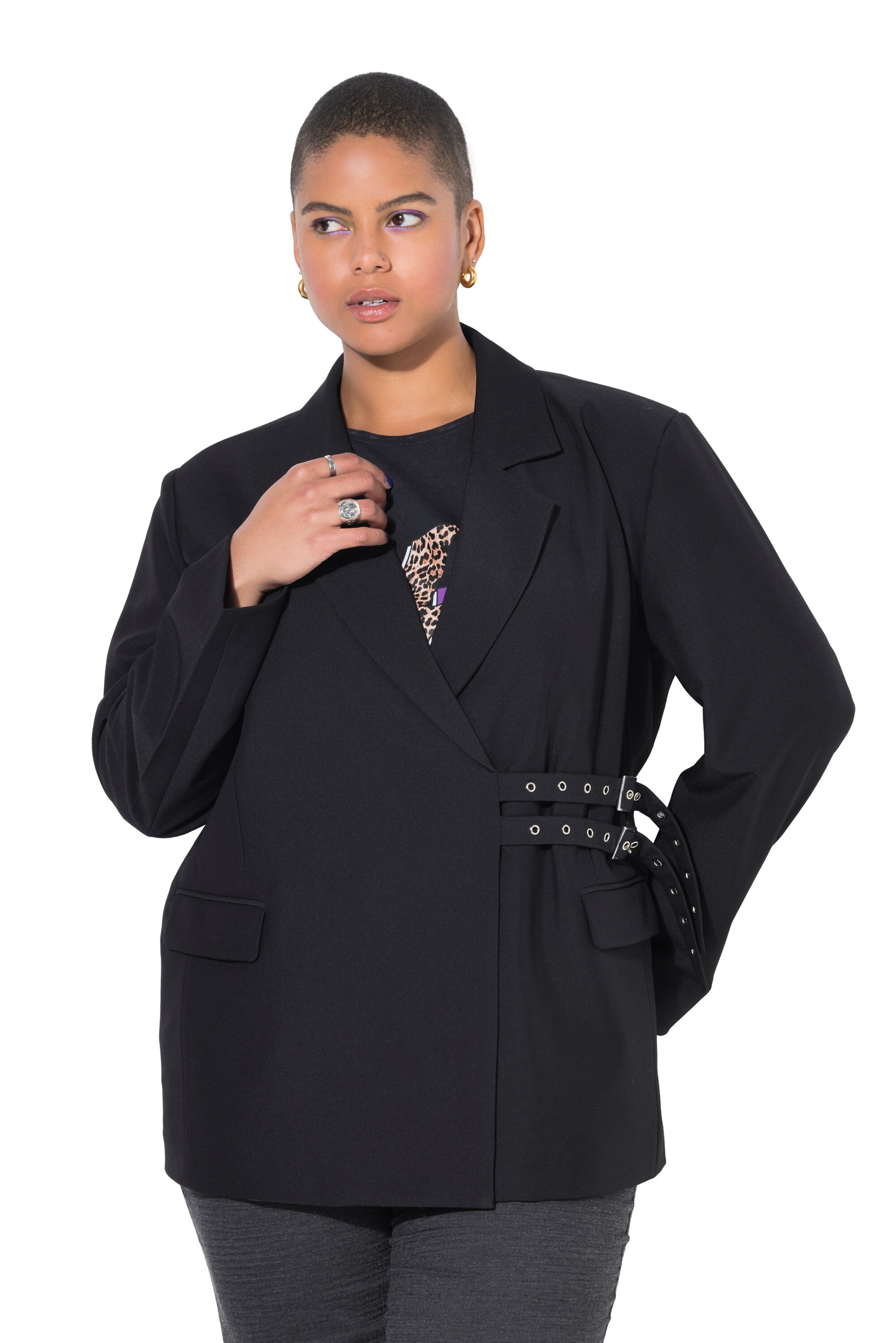 Studio Untold Blazer in Black: front