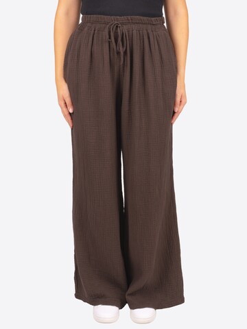 Wide Leg Pantalon ' AYANA MUSSELIN ' Seasons of April en marron : devant