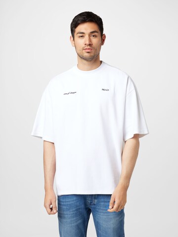 Preach Shirt in Wit: voorkant