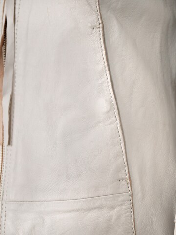 FREAKY NATION - Chaqueta de entretiempo 'Elina' en blanco