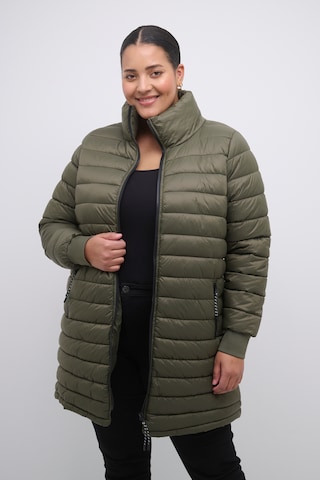 KAFFE CURVE Between-season jacket 'Lina' in Green: front