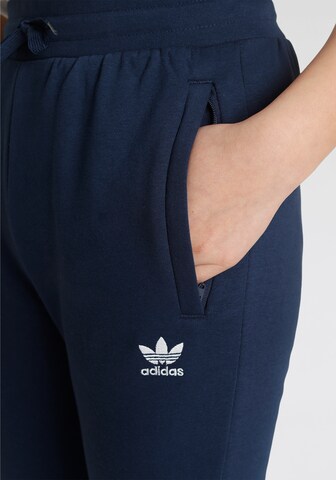 ADIDAS ORIGINALSTapered Hlače 'Adicolor' - plava boja