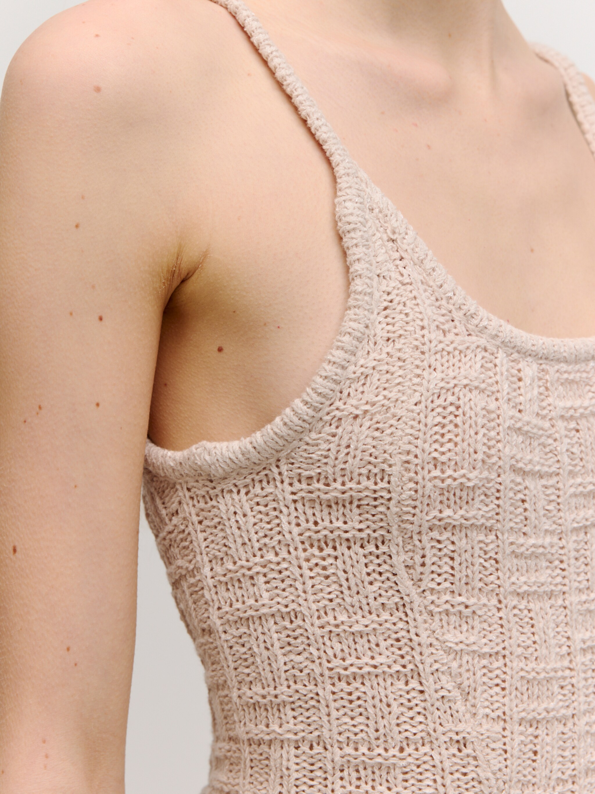 EDITED Produits Robe 'Lisann' crème