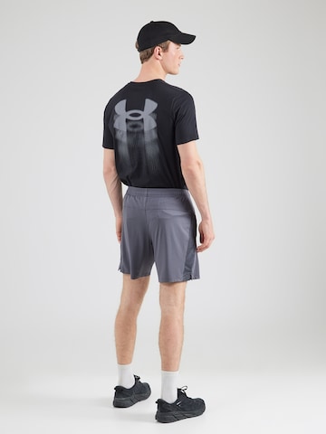 UNDER ARMOUR Loosefit Sportnadrágok 'Vent' - szürke