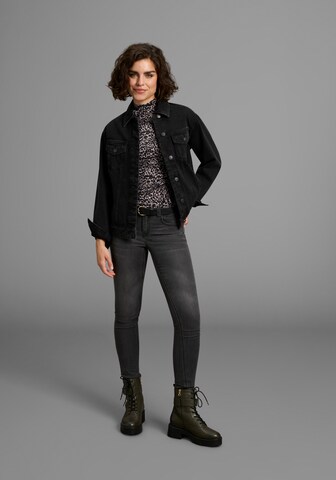 LAURA SCOTT Shirt in Black