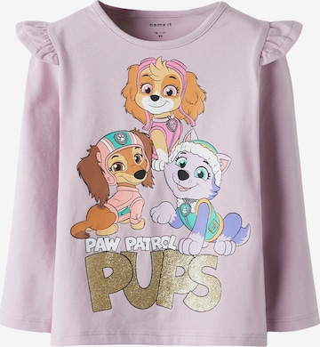 NAME IT Shirt 'NMFJABA PAW' in Roze: voorkant