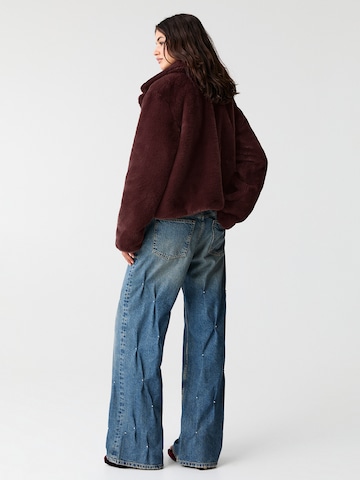 Pull&Bear Jacke in Rot