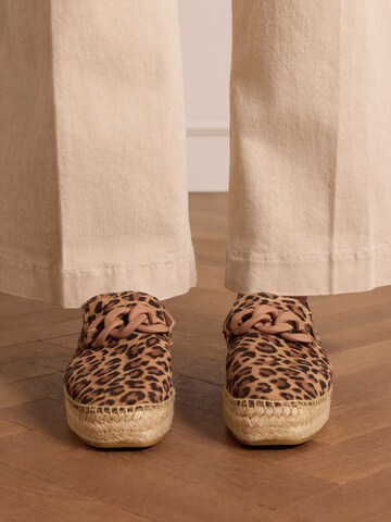 MANFIELD Espadrilles in Beige: front
