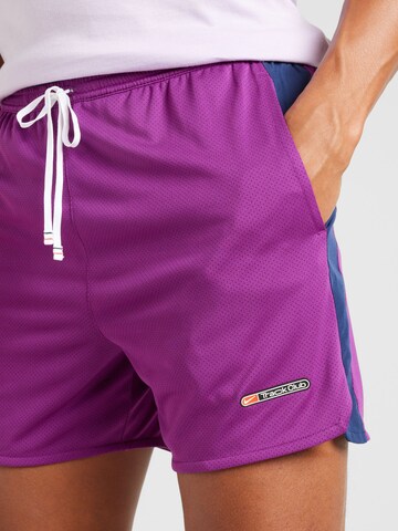Regular Pantalon de sport 'TRACK CLUB' NIKE en violet