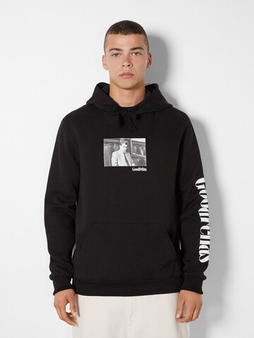 Bershka Sweatshirt in Zwart: voorkant