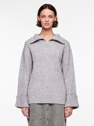 Cardigan 'HASY' PIECES en gris : devant