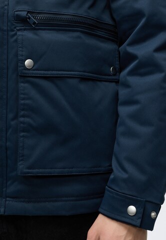 JACK & JONES Ανοιξιάτικο ή φθινοπωρινό παρκά 'JJEWOLF' σε μπλε