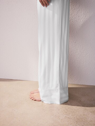 Pyjama Next en blanc