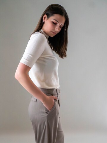 WEARABLE STORIES Sweater 'Lone' in Beige