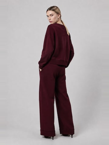 OWN Off With NatureLoosefit Hlače 'Pantalone Palazzo con Risvolto in Interlock Burgundy' - crvena boja