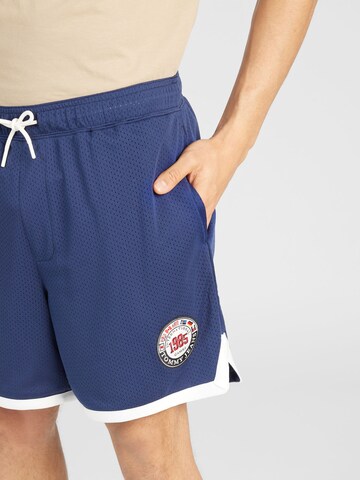 Tommy Jeans Regular Shorts 'ARCHIVE GAMES' in Blau