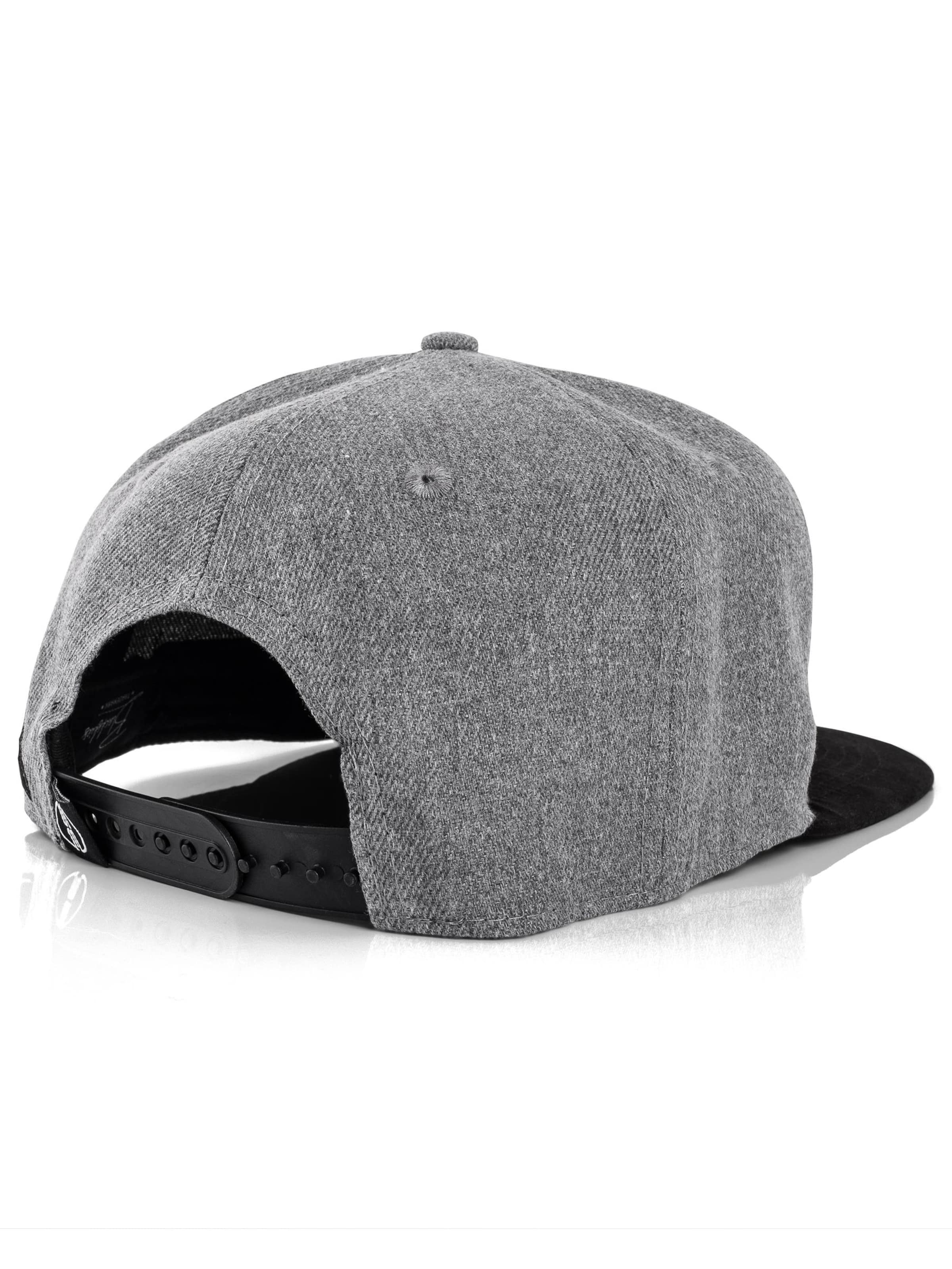 Blackskies Cap 'Port Moody' in Grey