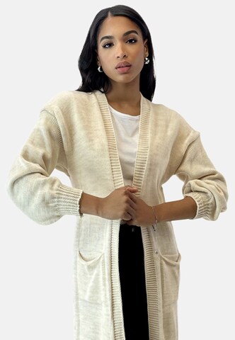 Elara Knitted coat in Beige
