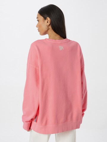 HUGO - Sweatshirt 'Doccia' em rosa