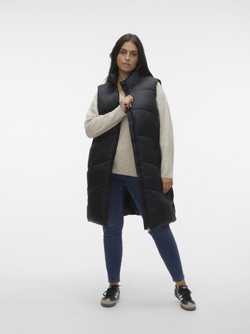 Vero Moda Curve Brezrokavnik 'Uppsala' | črna barva