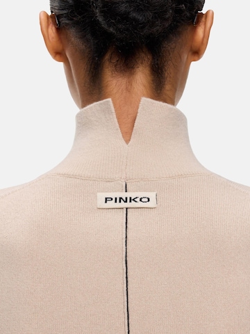 Pullover di PINKO in beige