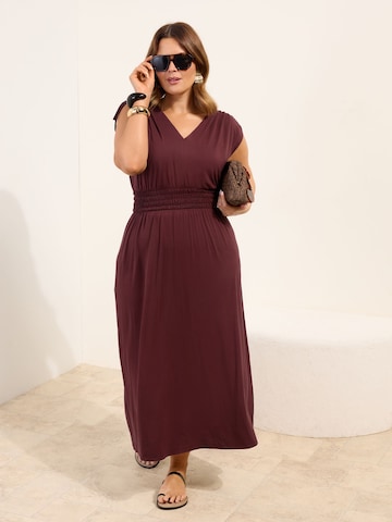 Robe Friends Like These en violet