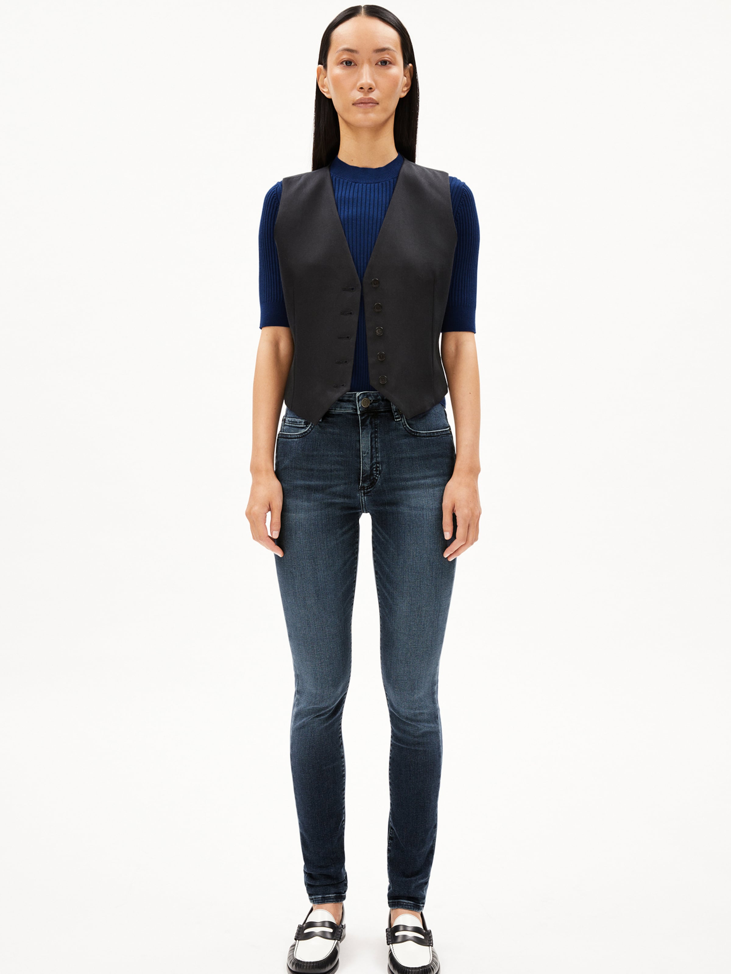 Skinny Jeans 'TILLAA' di ARMEDANGELS in blu: frontale