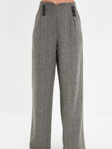 Trendyol Wide leg Pleat-front trousers in Grey