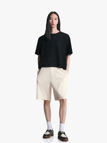 Bershka Ohlapna forma Hlače | bela barva