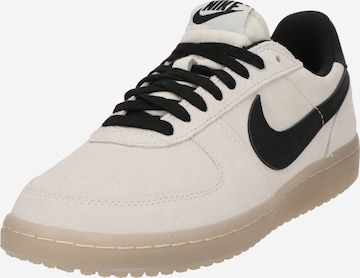 Nike Sportswear Sneakers laag 'FIELD GENERAL' in Wit: voorkant