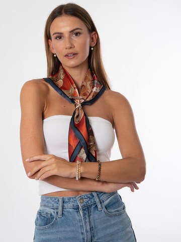 MayTree Scarf 'Seidentuch quadratisch 70x70, Fliegende Feen' in Red: front