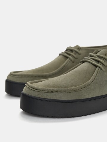Chaussure à lacets Pull&Bear en vert