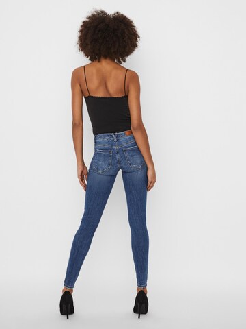 VERO MODA Skinny Jeans 'Lydia' in Blue