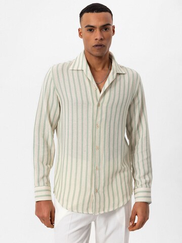 Regular fit Camicia di Antioch in verde: frontale