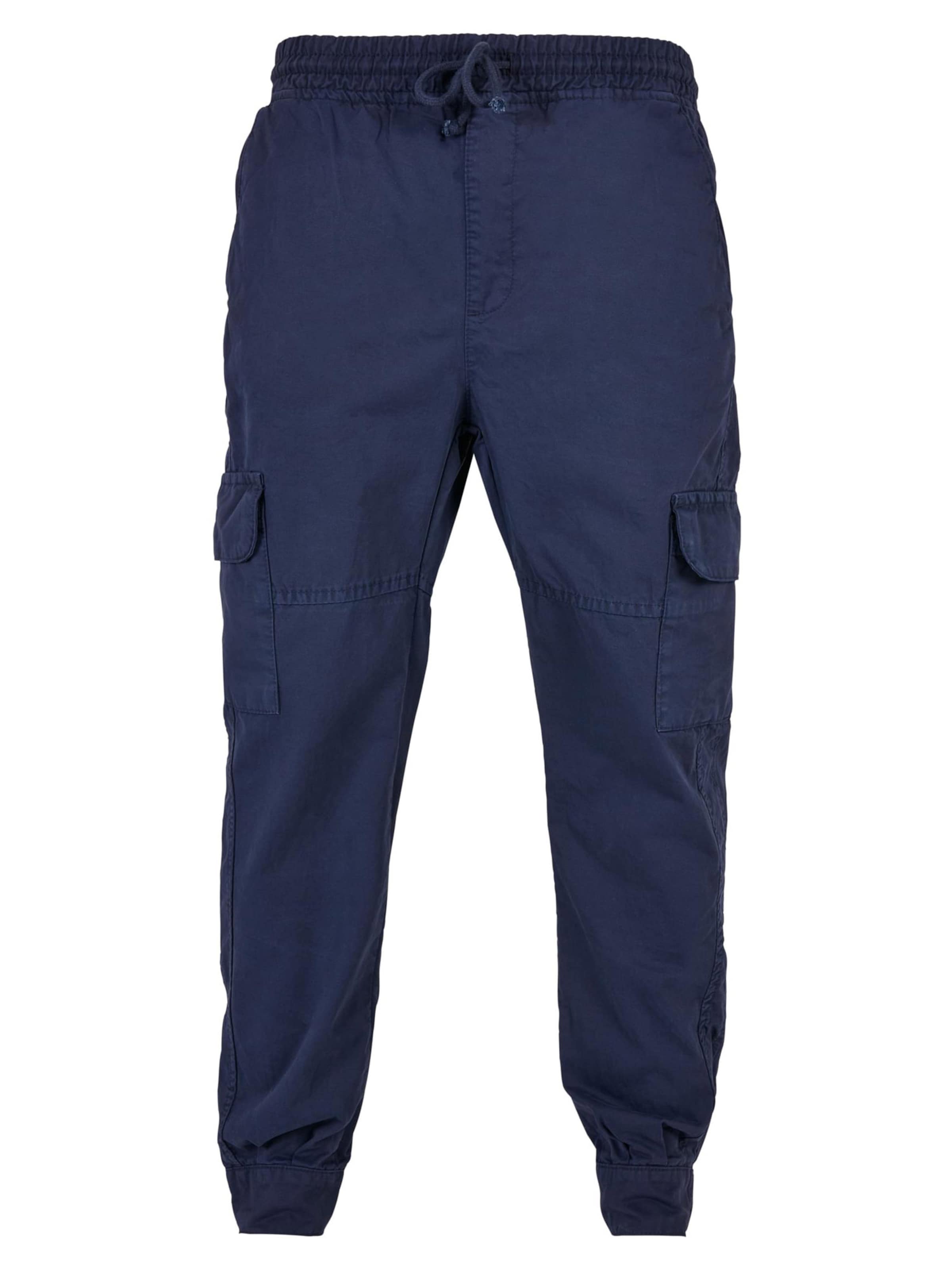 Urban Classics Cargo trousers in Blue: front