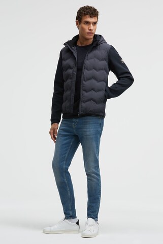 CMPD Between-Season Jacket in Blue