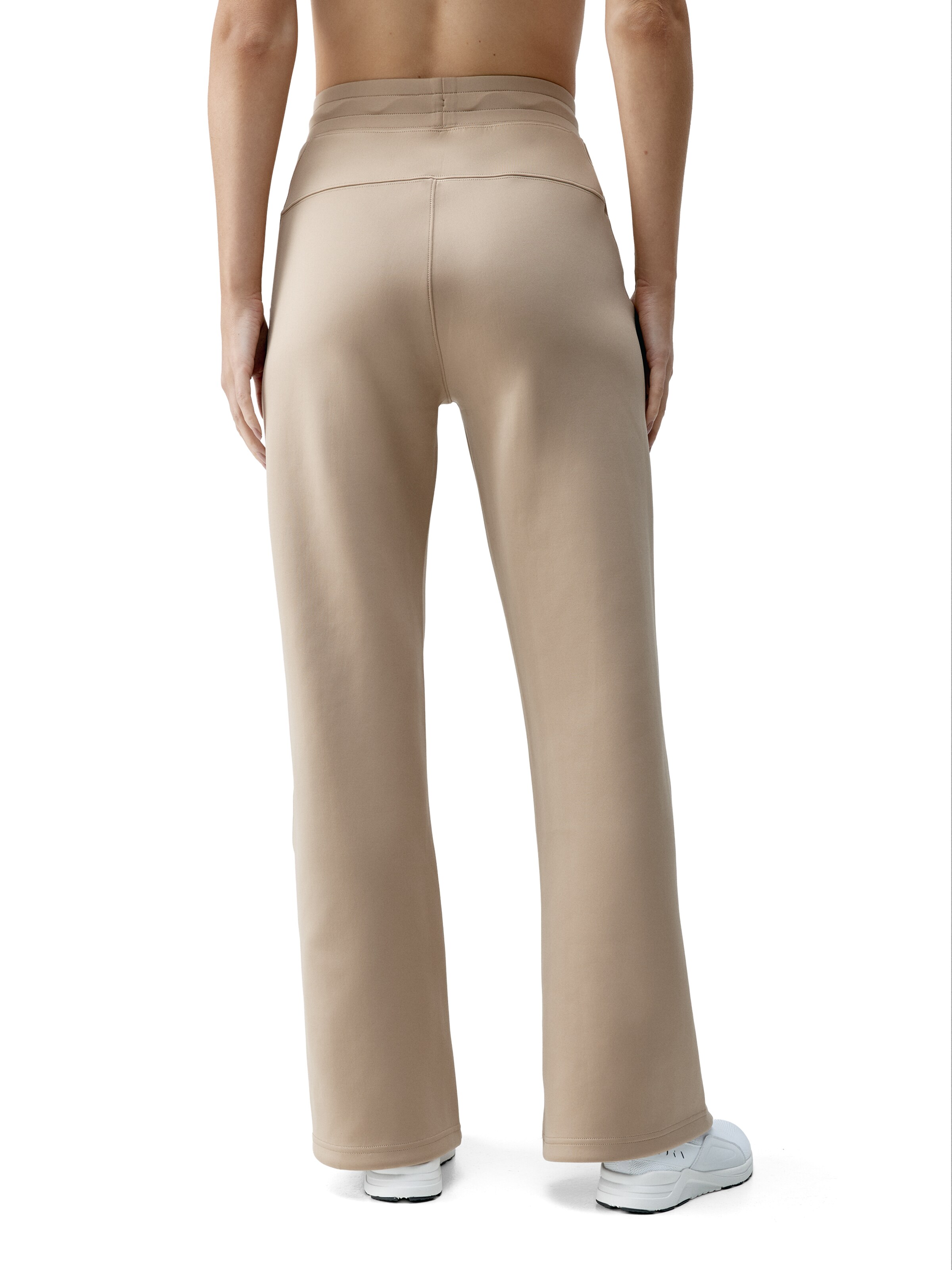Born Living Yoga Flared Broek ' Kioko ' in Beige